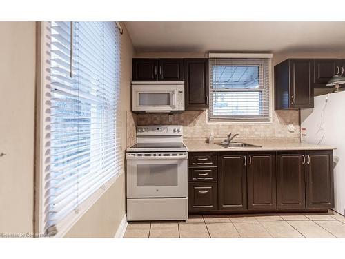 501 Upper Wellington Street, Hamilton, ON - Indoor Photo Showing Kitchen