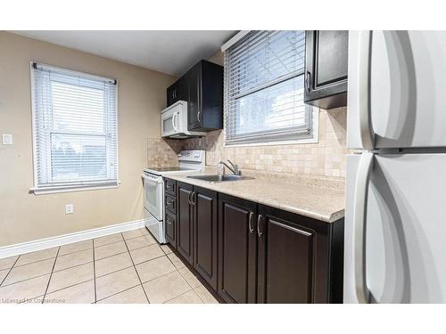 501 Upper Wellington Street, Hamilton, ON - Indoor Photo Showing Kitchen