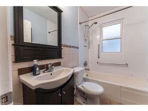 501 Upper Wellington Street, Hamilton, ON - Indoor Photo Showing Bathroom