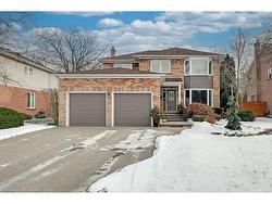 4152 Millcroft Park Drive  Burlington, ON L7M 3V1