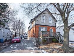 6 East 32nd Street  Hamilton, ON L8V 3R6