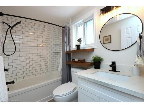 452 Boettger Place, Waterloo, ON - Indoor Photo Showing Bathroom