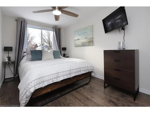 452 Boettger Place, Waterloo, ON - Indoor Photo Showing Bedroom