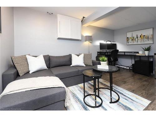 452 Boettger Place, Waterloo, ON - Indoor Photo Showing Living Room