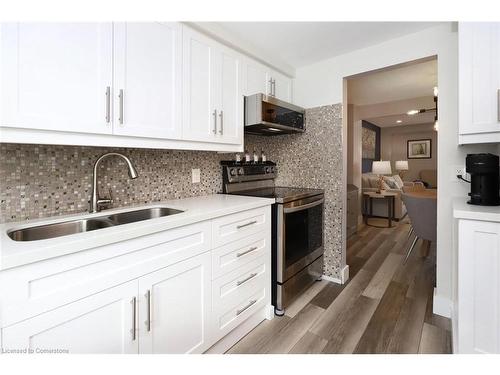 452 Boettger Place, Waterloo, ON - Indoor Photo Showing Kitchen With Double Sink With Upgraded Kitchen