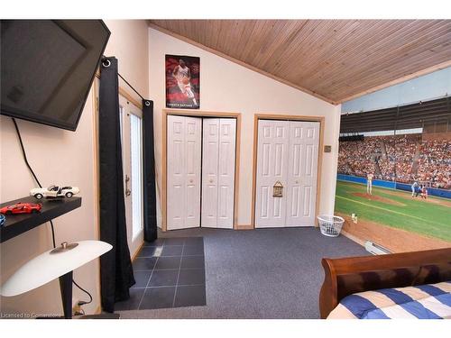 162 Beland Avenue S, Hamilton, ON - Indoor Photo Showing Other Room