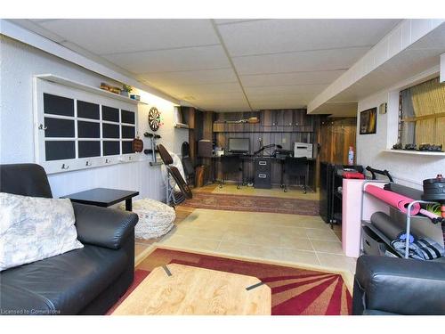 162 Beland Avenue S, Hamilton, ON - Indoor