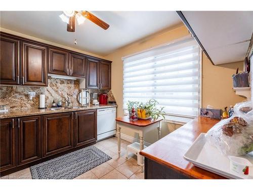 198 Ridge Street, Hamilton, ON - Indoor Photo Showing Kitchen