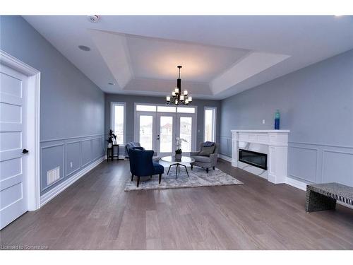 21-40 Heath Street, Brantford, ON - Indoor With Fireplace
