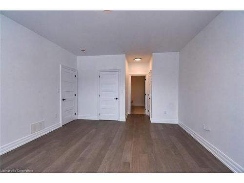 21-40 Heath Street, Brantford, ON - Indoor Photo Showing Other Room