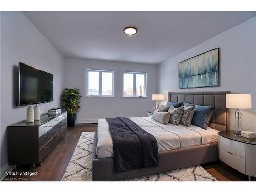 21-40 Heath Street, Brantford, ON - Indoor Photo Showing Bedroom