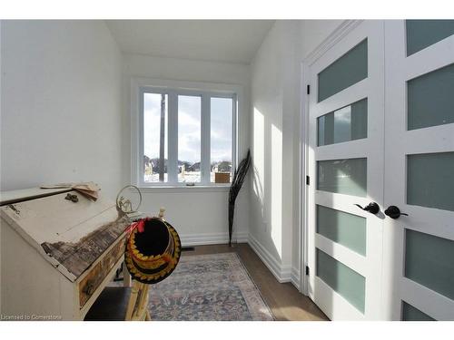 21-40 Heath Street, Brantford, ON - Indoor Photo Showing Other Room