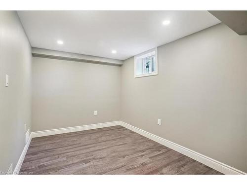 584 East 27Th Street, Hamilton, ON - Indoor Photo Showing Other Room