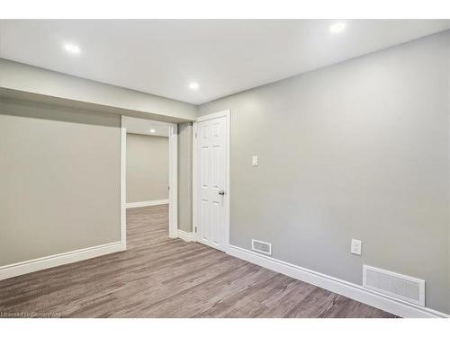 584 East 27Th Street, Hamilton, ON - Indoor Photo Showing Other Room