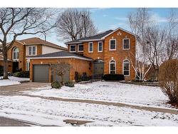 2198 Charnwood Drive  Burlington, ON L7M 2X1