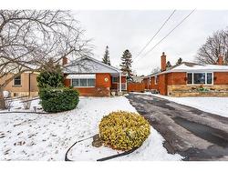 54 Sherwood Rise  Hamilton, ON L8T 1N8