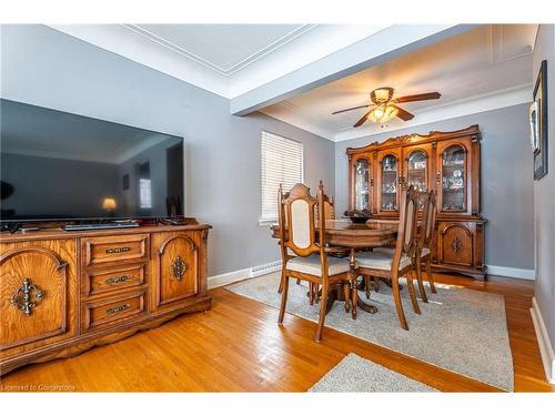 54 Sherwood Rise, Hamilton, ON - Indoor Photo Showing Dining Room