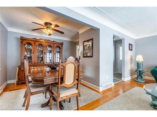 54 Sherwood Rise, Hamilton, ON - Indoor Photo Showing Dining Room