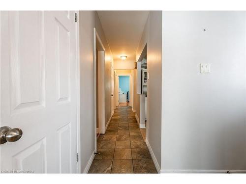 54 Sherwood Rise, Hamilton, ON - Indoor Photo Showing Other Room