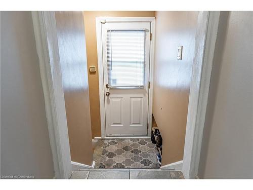 54 Sherwood Rise, Hamilton, ON - Indoor Photo Showing Other Room