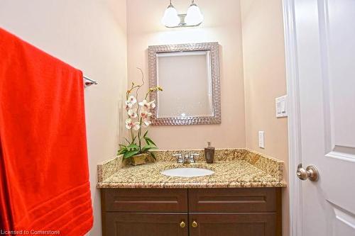 Upper-34 Watervale Drive, Kitchener, ON - Indoor Photo Showing Bathroom