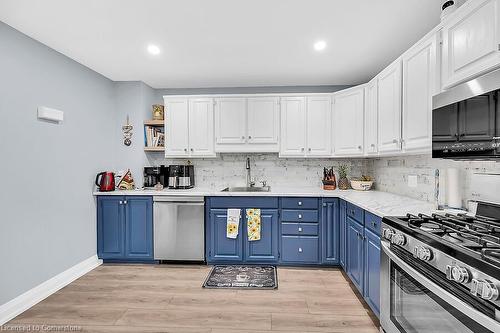 214 East Avenue N, Hamilton, ON - Indoor Photo Showing Kitchen