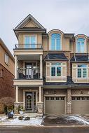 64 Borers Creek Circle  Waterdown, ON L8B 1W3