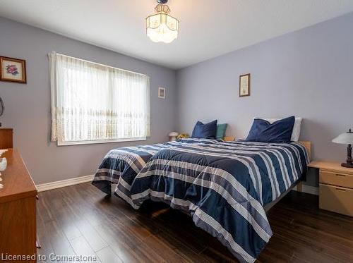 539 Mohawk Road W, Hamilton, ON - Indoor Photo Showing Bedroom