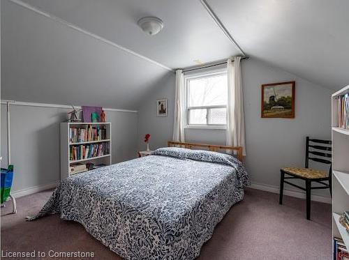 539 Mohawk Road W, Hamilton, ON - Indoor Photo Showing Bedroom