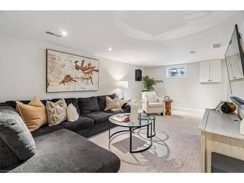 4 Fernwood Crescent, Hamilton, ON - Indoor Photo Showing Laundry Room