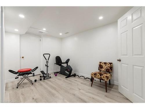 940 Stone Church Road E, Hamilton, ON - Indoor Photo Showing Gym Room