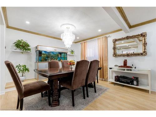 940 Stone Church Road E, Hamilton, ON - Indoor Photo Showing Dining Room