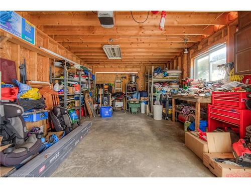 55 Wellington Street S, Dundas, ON - Indoor Photo Showing Garage