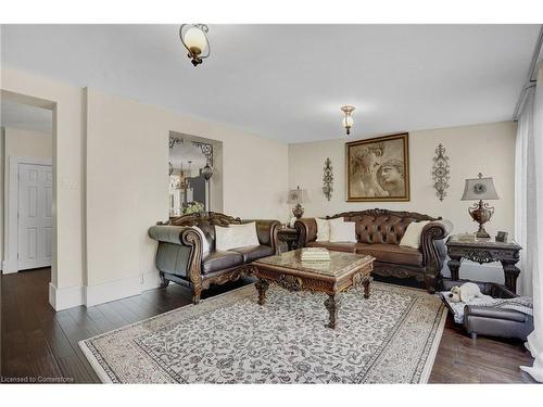 485 Catharine Street N, Hamilton, ON - Indoor Photo Showing Living Room