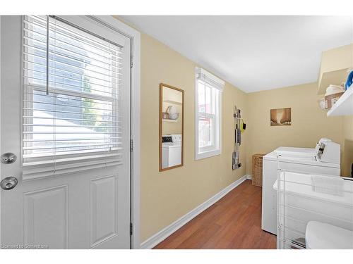 477 Cannon Street E, Hamilton, ON - Indoor Photo Showing Laundry Room