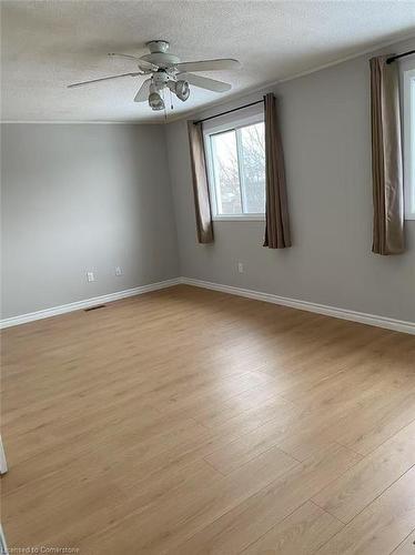 79 Broughton Avenue, Hamilton, ON - Indoor Photo Showing Other Room