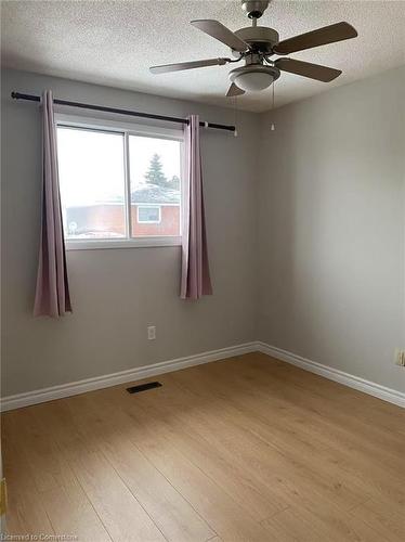 79 Broughton Avenue, Hamilton, ON - Indoor Photo Showing Other Room