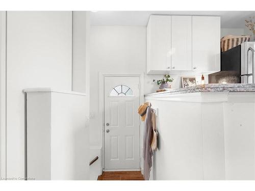 1146 Leaside Road, Hamilton, ON - Indoor Photo Showing Laundry Room