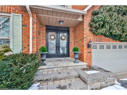 2215 Vista Drive, Burlington, ON - Outdoor