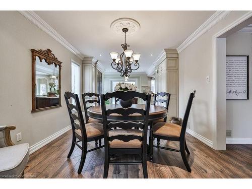 2215 Vista Drive, Burlington, ON - Indoor Photo Showing Dining Room