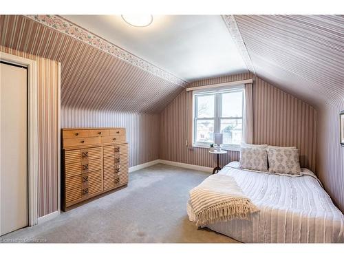 56 West 1St Street, Hamilton, ON - Indoor Photo Showing Bedroom