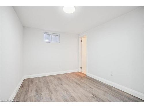 118 Deschene Avenue, Hamilton, ON - Indoor Photo Showing Other Room