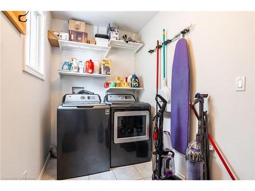 78 Celtic Drive, Caledonia, ON - Indoor Photo Showing Laundry Room