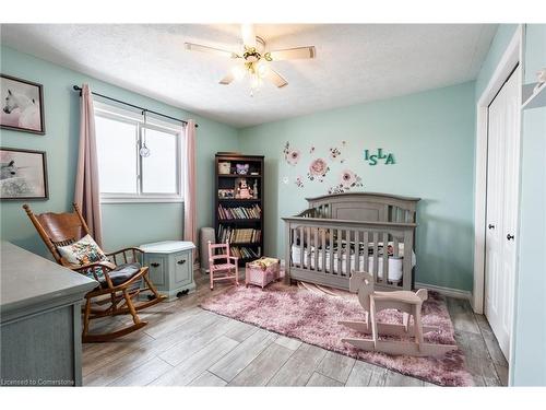 78 Celtic Drive, Caledonia, ON - Indoor Photo Showing Bedroom