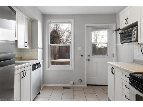 546 James Street N, Hamilton, ON - Indoor Photo Showing Kitchen