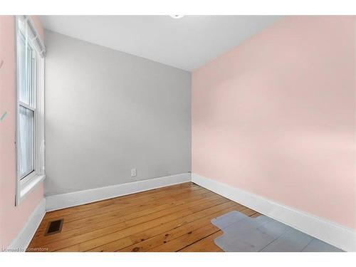 546 James Street N, Hamilton, ON - Indoor Photo Showing Other Room