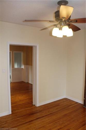 29 Oxford Street, Hamilton, ON - Indoor Photo Showing Other Room