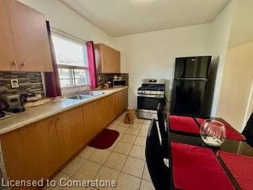 21 Minto Avenue, Hamilton, ON - Indoor Photo Showing Kitchen With Double Sink