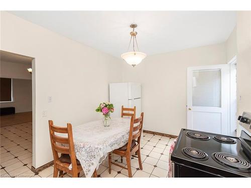 62 Francis Street, Hamilton, ON - Indoor Photo Showing Dining Room