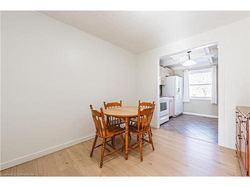 53 Albright Road, Hamilton, ON - Indoor Photo Showing Dining Room